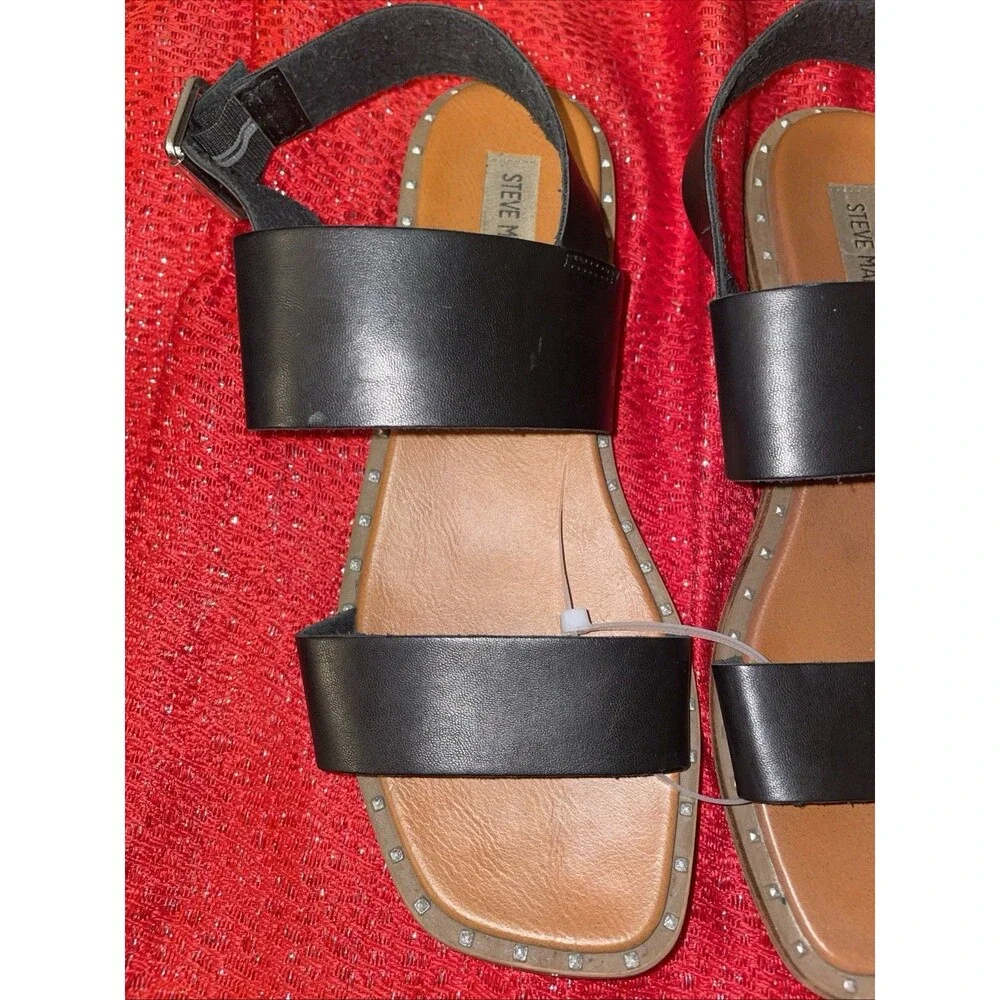 Steve Madden Women's Black sandals Size 9